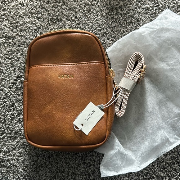 Vatan Crossbody Sling Bag - Picture 1 of 3